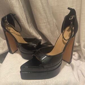 Fashion Nova Glossy Black Platform Heels
